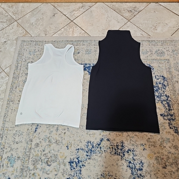 Bundle Athleta Tops Size S - Picture 4 of 8